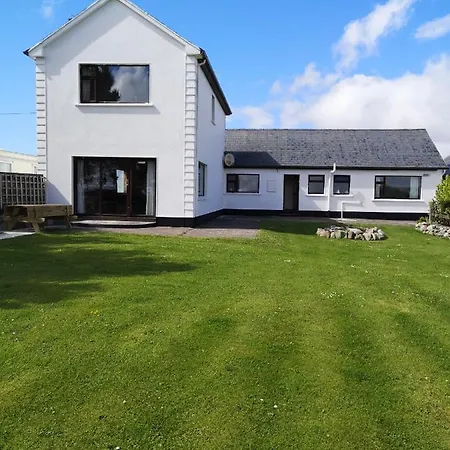 Beautiful Castle View House Tullaghanbawn Feriehus Ballina (Mayo)