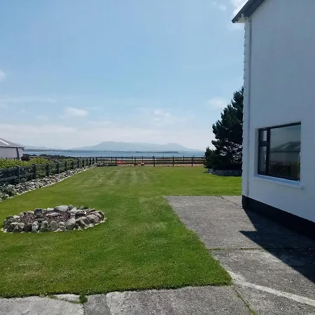 Beautiful Castle View House Tullaghanbawn *